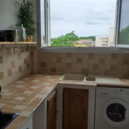 Charmant 60 M For 5 With Wifi And Balcony Daire
